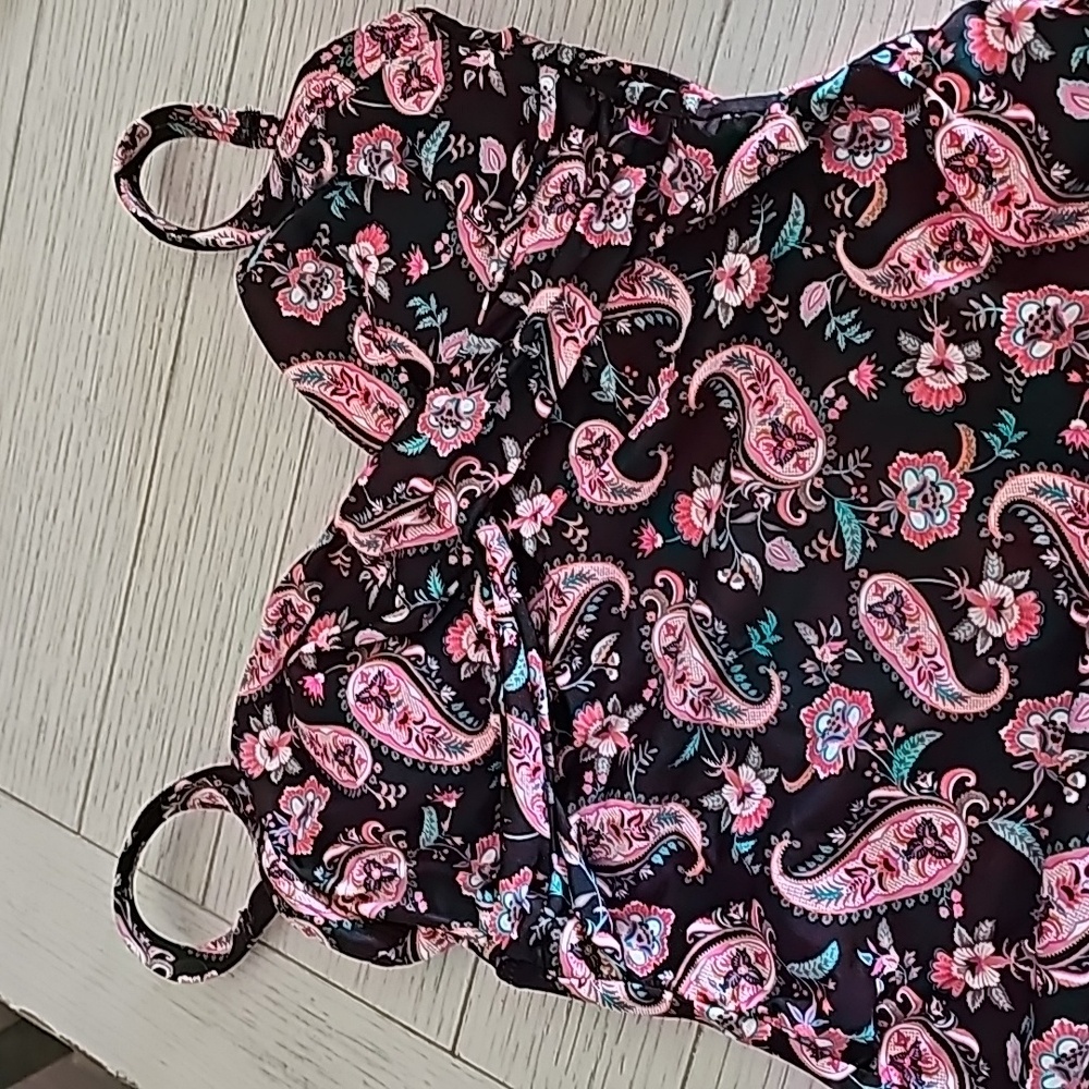 Lands end swimming suit top